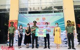 [ẢNH] Tuổi trẻ Công an Thủ đô dùng mạng xã hội hỗ trợ kịp thời lao động ngoại tỉnh bị mắc kẹt
