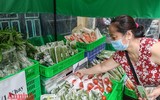 Hình ảnh rất Hà Nội tại cửa hàng thiết yếu không người bán đầu tiên phục vụ người dân phố cổ 