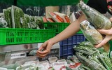 Hình ảnh rất Hà Nội tại cửa hàng thiết yếu không người bán đầu tiên phục vụ người dân phố cổ 