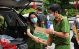 [ẢNH] Ấm lòng với món quà nghĩa tình lúc khó khăn của Công an Thủ đô và các nhà hảo tâm