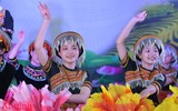 [Ảnh] Chủ tịch nước Nguyễn Xuân Phúc dự lễ khai giảng ở tỉnh 