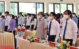[Ảnh] Chủ tịch nước Nguyễn Xuân Phúc dự lễ khai giảng ở tỉnh 