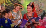 [Ảnh] Chủ tịch nước Nguyễn Xuân Phúc dự lễ khai giảng ở tỉnh 
