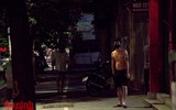 [Ảnh] Cuộc sống trầm lắng ở phường Văn Miếu sau khi dỡ phong tỏa
