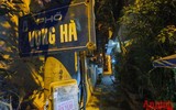 [Ảnh] Ca trực cuối cùng đầy cảm xúc khi toàn bộ phường Chương Dương không còn khu phong tỏa vì Covid-19