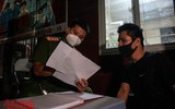 [ẢNH] Những giây phút đặc biệt khi ổ dịch nguy hiểm nhất Thủ đô được dỡ phong tỏa