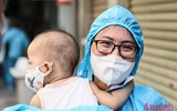 Khoảnh khắc khó quên khi gần 1.100 người dân Thanh Xuân Trung được trở về nhà 