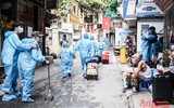 Khoảnh khắc khó quên khi gần 1.100 người dân Thanh Xuân Trung được trở về nhà 
