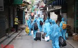 Khoảnh khắc khó quên khi gần 1.100 người dân Thanh Xuân Trung được trở về nhà 