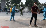 Khoảnh khắc khó quên khi gần 1.100 người dân Thanh Xuân Trung được trở về nhà 