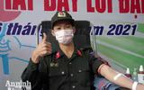 Thanh niên Công an Thủ đô không ngại mưa lạnh tiếp tục hành trình hiến máu cứu người