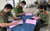Thanh niên Công an Thủ đô không ngại mưa lạnh tiếp tục hành trình hiến máu cứu người