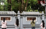 Hà Nội: Thanh niên đi cầu duyên, bái vọng ở chùa Hà trong ngày Phụ nữ Việt Nam