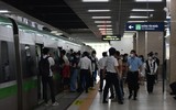 Người dân thích thú trải nghiệm đi tàu Cát Linh - Hà Đông, Bí thư Hà Nội là một trong số khách đầu tiên 
