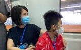 Người dân thích thú trải nghiệm đi tàu Cát Linh - Hà Đông, Bí thư Hà Nội là một trong số khách đầu tiên 