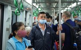 Người dân thích thú trải nghiệm đi tàu Cát Linh - Hà Đông, Bí thư Hà Nội là một trong số khách đầu tiên 