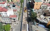 Xem thi công cầu vượt chữ C bằng thép hơn 120 tỷ đồng đầu tiên ở Hà Nội từ flycam
