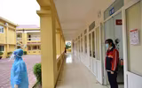 Cận cảnh quy trình xử lý ca nghi mắc Covid-19 khi Hà Nội cho học sinh đến trường trở lại