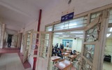 Hình ảnh mới nhất về ngày đầu tiên học sinh lớp 12 ở trung tâm Hà Nội trở lại trường