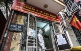 Theo chân những người mang 