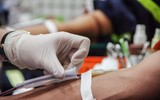Ấn tượng hình ảnh thanh niên Công an Thủ đô rạng rỡ khi hiến máu phục vụ bệnh nhân ngày sát Tết