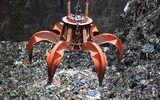 Cận cảnh gầu múc rác siêu khủng ở nhà máy điện rác đầu tiên hoạt động ở Hà Nội