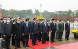 Lãnh đạo Đảng, Nhà nước, thành phố Hà Nội vào Lăng viếng Chủ tịch Hồ Chí Minh trước thềm Tết Nhâm Dần