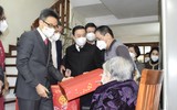Phó Thủ tướng Vũ Đức Đam thăm trạm y tế lưu động, kiểm tra tiêm vaccine mũi 2 tại nhà ở Hà Nội