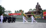 Bí thư Thành ủy Hà Nội dâng hương tưởng nhớ Hoàng đế Quang Trung nhân kỷ niệm 233 năm Chiến thắng Ngọc Hồi - Đống Đa