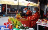 Cảnh vắng lặng hiếm thấy ngày đầu năm mới ở Phủ Tây Hồ 