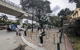 Cận cảnh những đoạn vỉa hè được quây kín bằng rào sắt ở Hà Nội: Có hiệu quả, nhưng còn bất cập