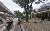 Cận cảnh những đoạn vỉa hè được quây kín bằng rào sắt ở Hà Nội: Có hiệu quả, nhưng còn bất cập