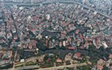 Nhìn từ flycam 2 hồ nước sắp bị san lấp ở phường Ngọc Thụy, Long Biên
