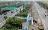 Xem công trường mở rộng đường gom, khắc phục tình trạng 