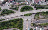 Nhìn từ flycam, đường Hoàng Quốc Việt 8 làn xe cực đẹp sau xén giải phân cách