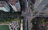 Toàn cảnh đường Lê Văn Lương - Tố Hữu với loạt cao ốc vi phạm quy hoạch
