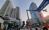 Toàn cảnh đường Lê Văn Lương - Tố Hữu với loạt cao ốc vi phạm quy hoạch