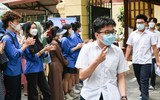 Thí sinh thi lớp 10 Hà Nội phấn khởi khi hoàn thành tốt ngày thi đầu tiên