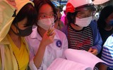 Hình ảnh ấn tượng trong buổi thi cuối vào lớp 10 ở Hà Nội