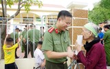 Sắc màu thanh niên Công an ở hành trình nghĩa tình biển đảo đặc biệt ở huyện đảo Cát Hải