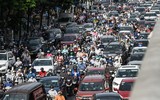 Hà Nội: Ngán ngẩm cảnh cố tình đi ngược chiều tại nút phân luồng thí điểm giảm ùn tắc ở đường Nguyễn Trãi