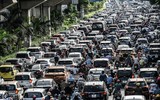 Hà Nội: Ngán ngẩm cảnh cố tình đi ngược chiều tại nút phân luồng thí điểm giảm ùn tắc ở đường Nguyễn Trãi