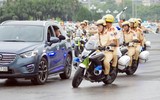 Xem nữ CSGT Hà Nội hạ gục tội phạm bằng thế võ khó trong tình huống diễn tập