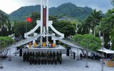 Công an Thủ đô dâng hương tưởng nhớ các anh hùng liệt sỹ ở nghĩa trang Quốc gia Vị Xuyên
