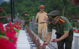 Công an Thủ đô dâng hương tưởng nhớ các anh hùng liệt sỹ ở nghĩa trang Quốc gia Vị Xuyên