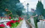 Công an Thủ đô dâng hương tưởng nhớ các anh hùng liệt sỹ ở nghĩa trang Quốc gia Vị Xuyên