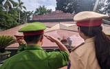 Công an Thủ đô dâng hương tưởng nhớ các anh hùng liệt sỹ ở nghĩa trang Quốc gia Vị Xuyên