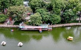 Ngắm vẻ đẹp độc đáo của hồ nước đặc biệt giữa trung tâm Thủ đô Hà Nội