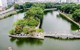 Ngắm vẻ đẹp độc đáo của hồ nước đặc biệt giữa trung tâm Thủ đô Hà Nội