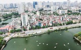Ngắm vẻ đẹp độc đáo của hồ nước đặc biệt giữa trung tâm Thủ đô Hà Nội